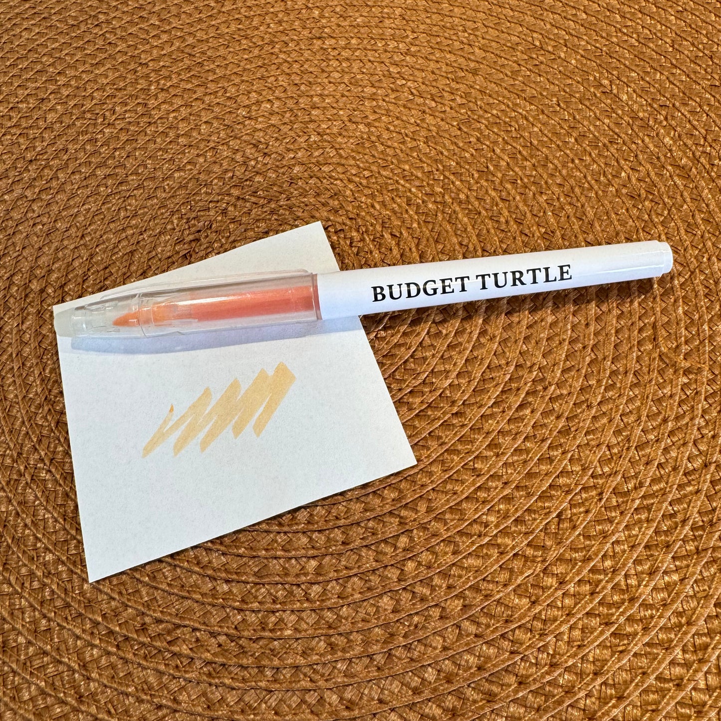 Erasable highlighter // Erasable highlighter // Budgeting accessories