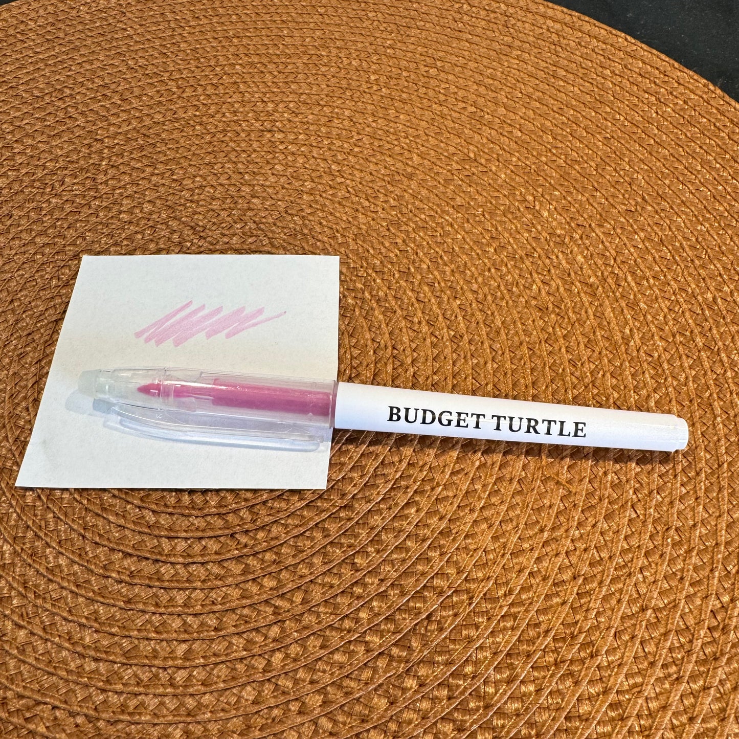 Erasable highlighter // Erasable highlighter // Budgeting accessories